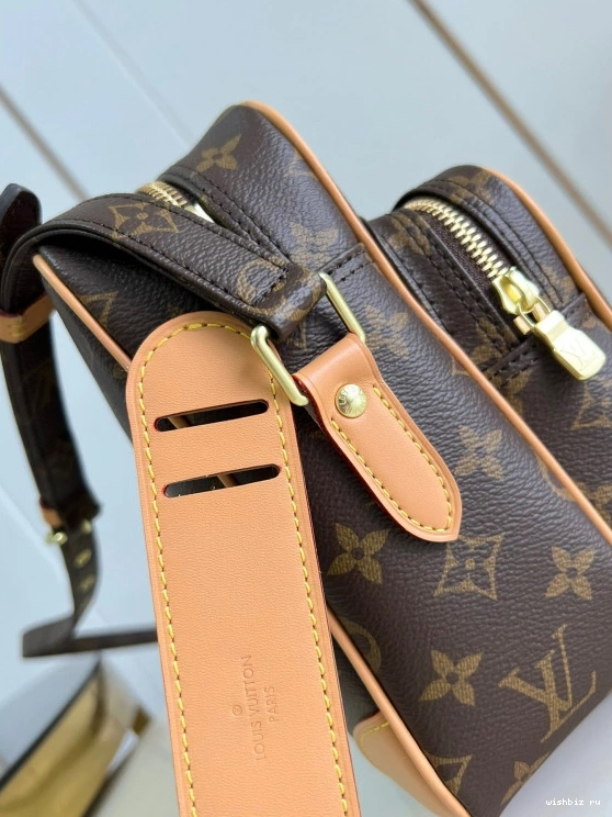WIS MESSENGER LOUIS VUITTON 0724